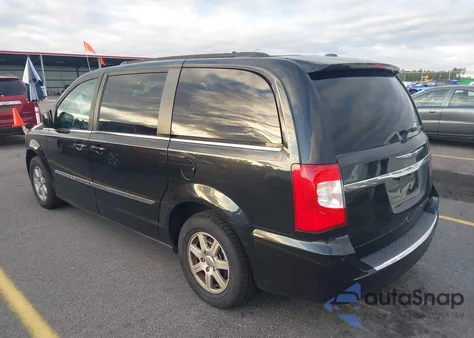 2011 Chrysler Town & Country Touring-L из США, поврежденный, VIN 2A4RR8DG3BR659101